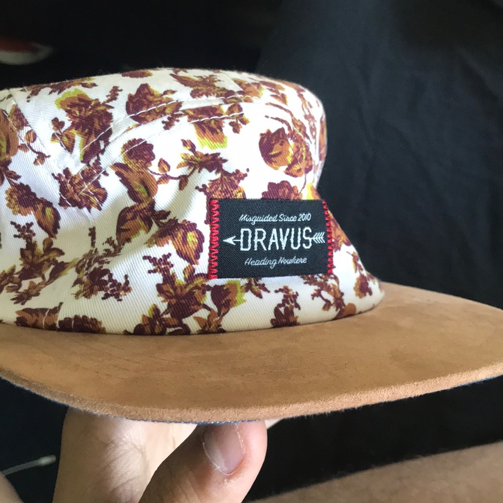 Hat lot - Picture 2 of 8
